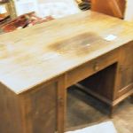 255 3181 WRITING DESK